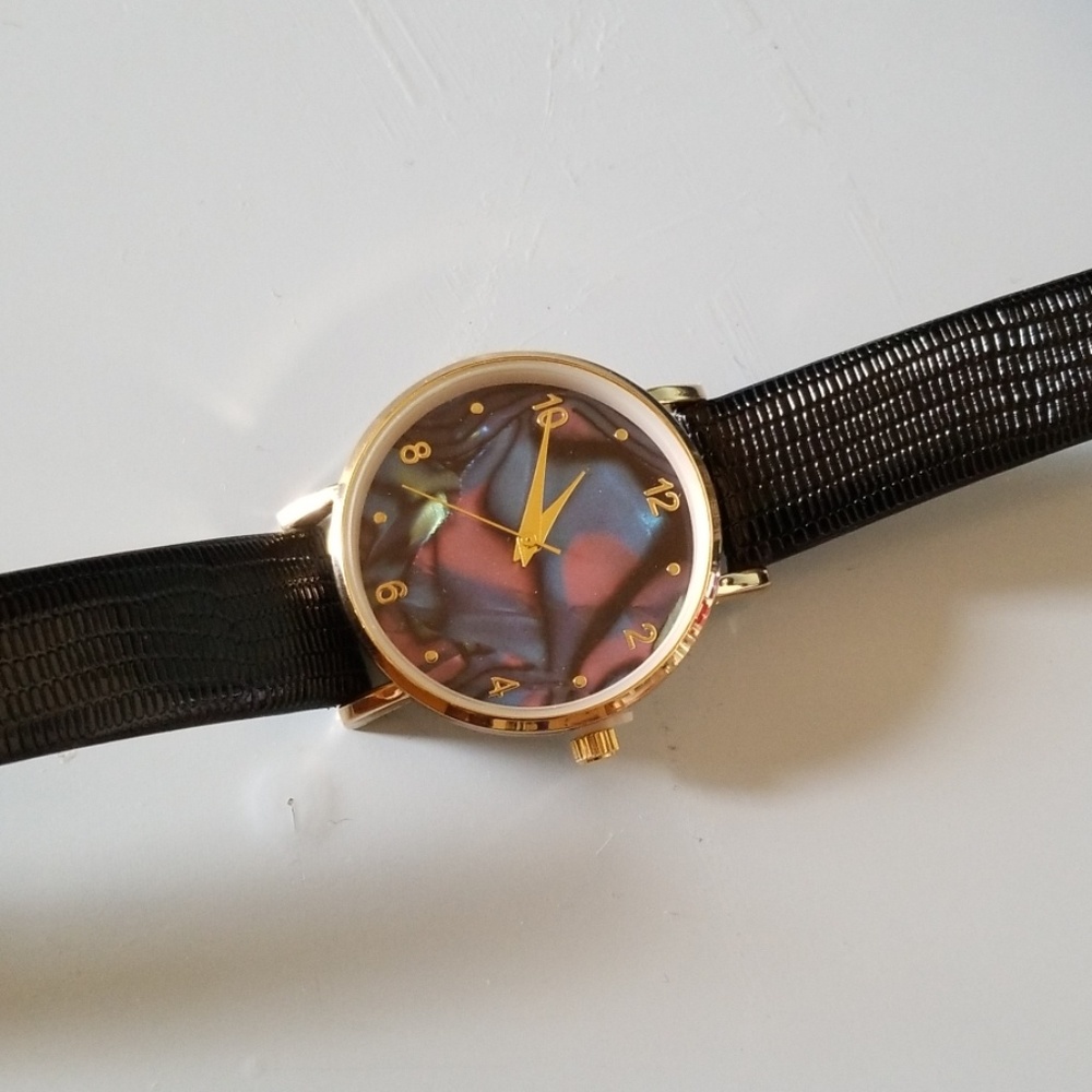 Watch - Picture 2 of 4